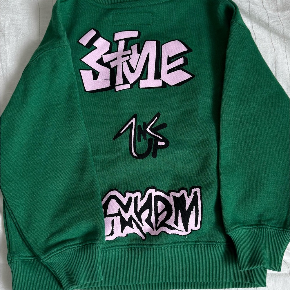 Sweater - Picture 2 of 2